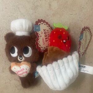 Bark Box Teddy Baker Strawberry Dog toys Small